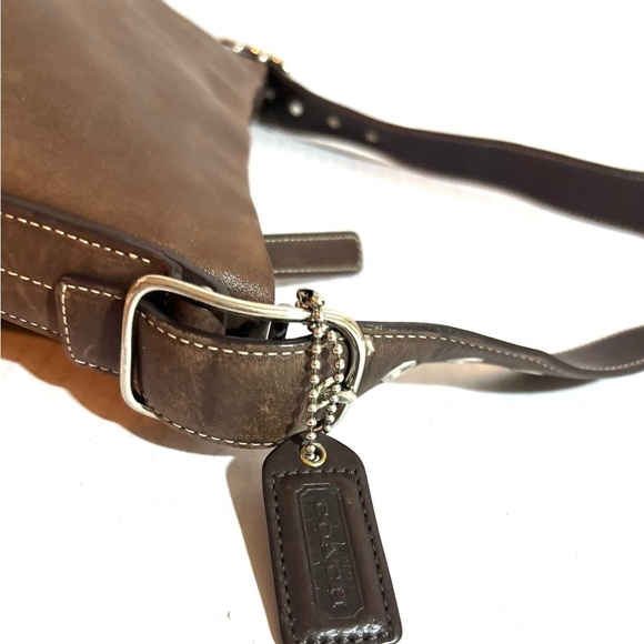 Coach vintage distressed Brown Leather Shoulder Bag - Picture 7 of 8